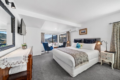 Balmoral Lodge image 13