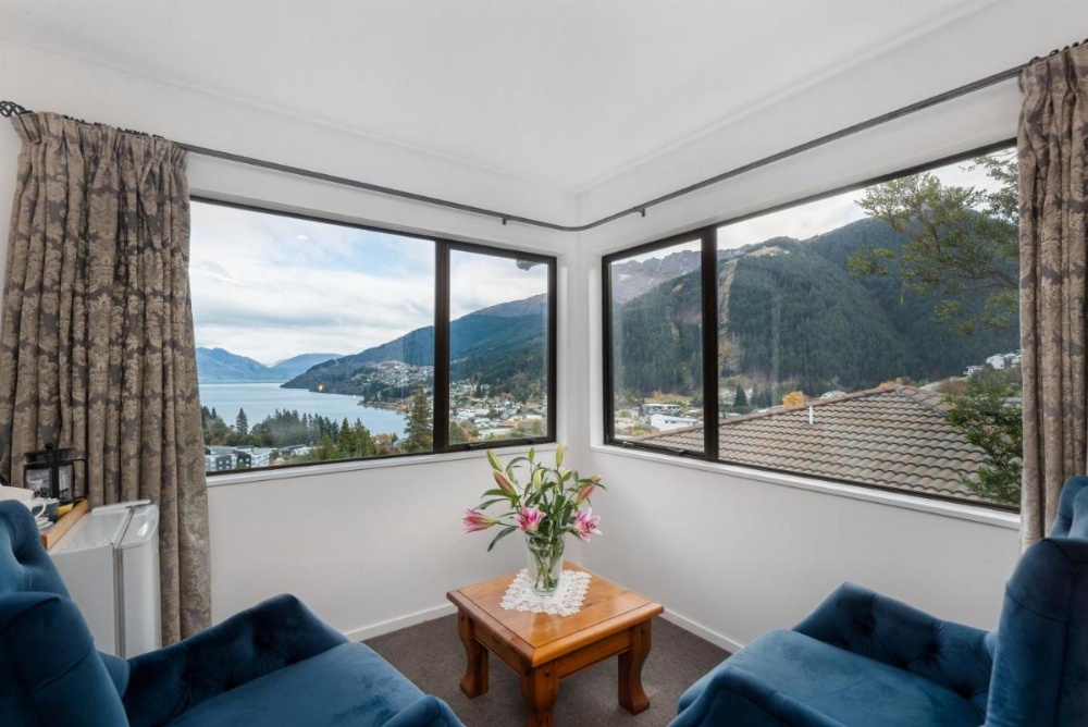 Balmoral Lodge Image 22