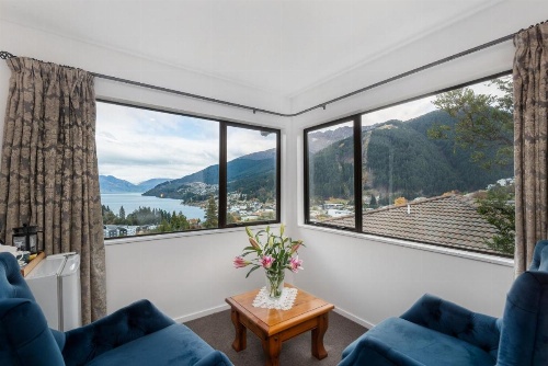 Balmoral Lodge image 22