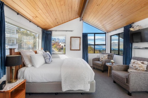 Balmoral Lodge image 31
