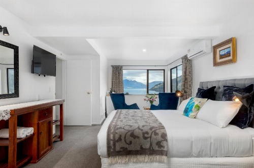 Balmoral Lodge image 6